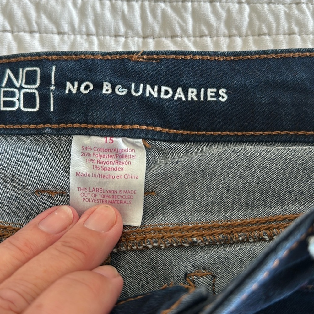 Juniors skinny jeans